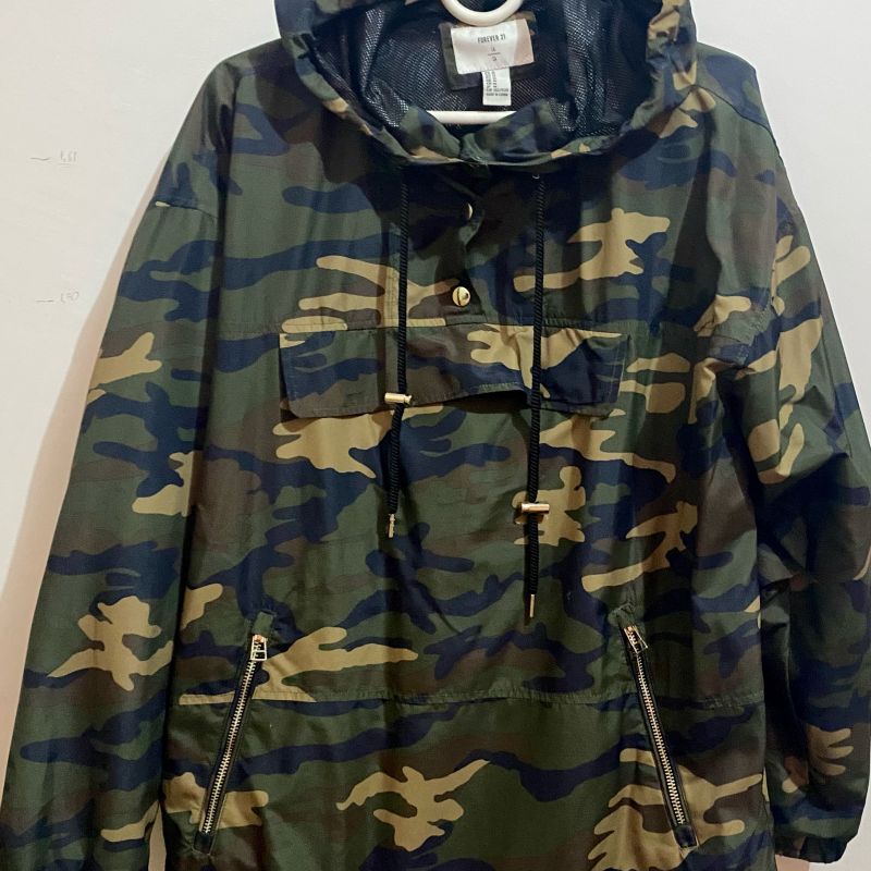 Casaco camuflado sale feminino forever 21