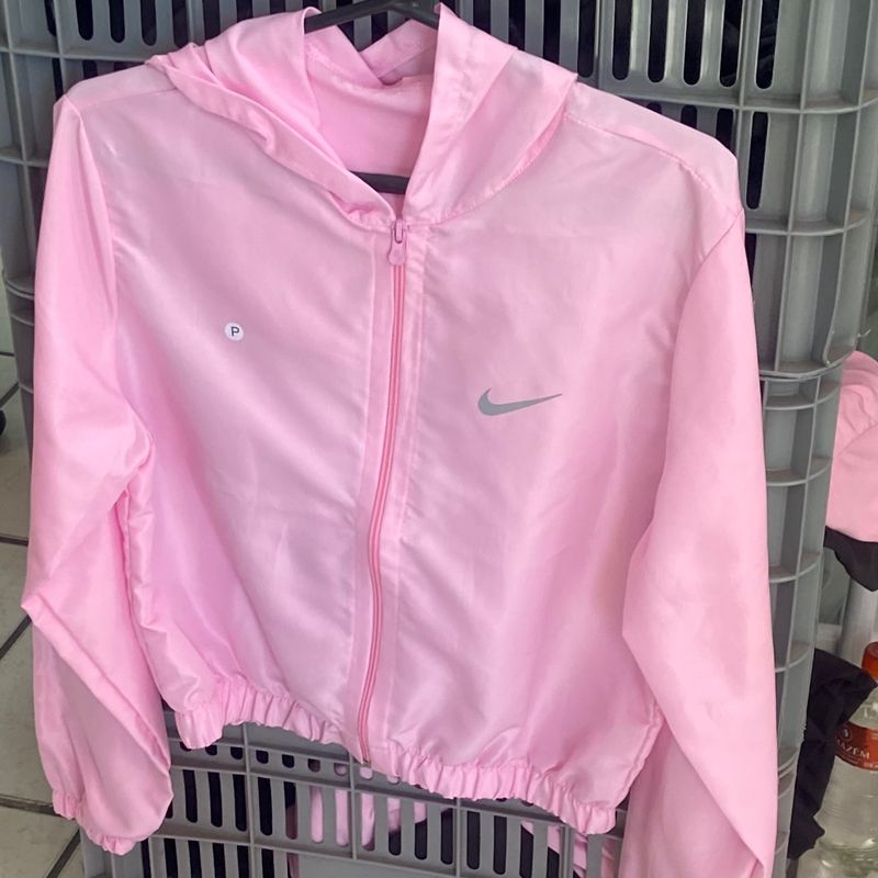 Corta vento cropped cheap nike rosa