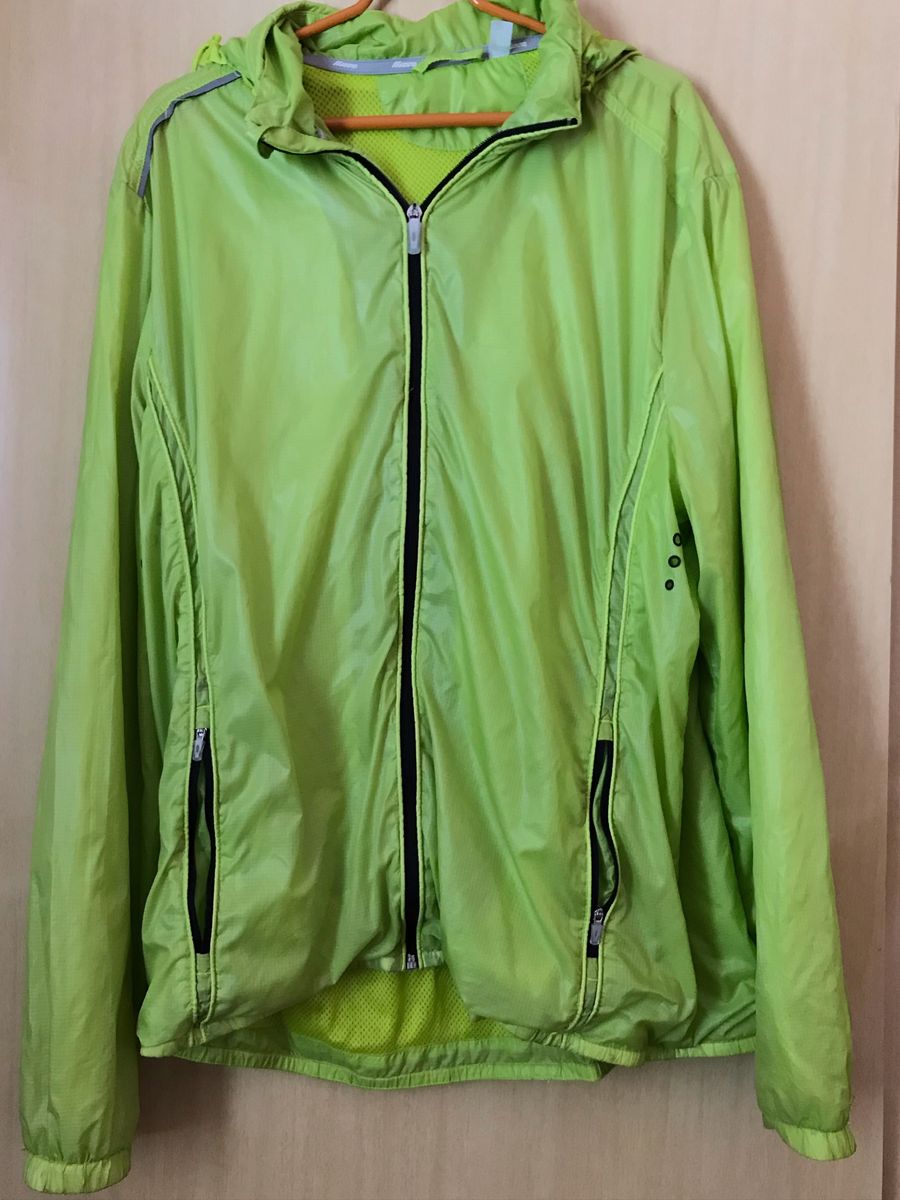 jaqueta verde fluorescente