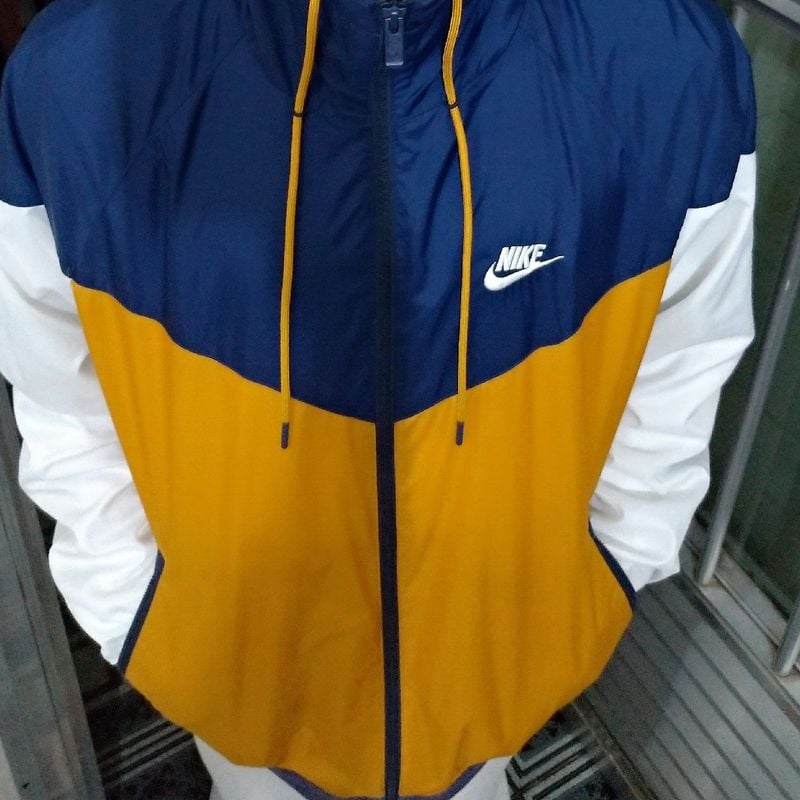 Corta vento nike amarelo e sale azul