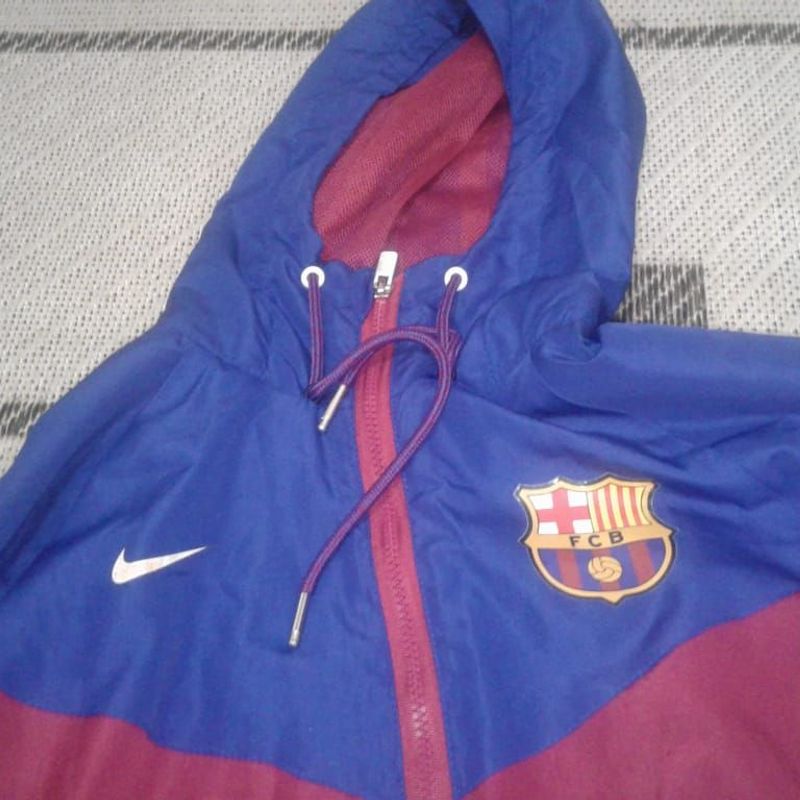 Corta vento nike barcelona sales