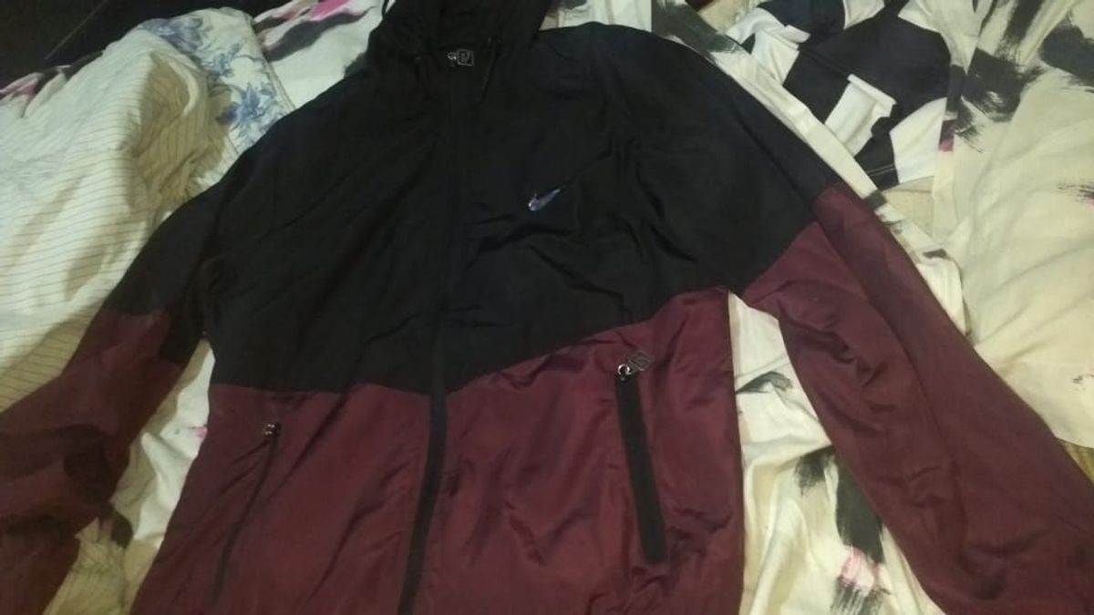 corta vento nike bordo