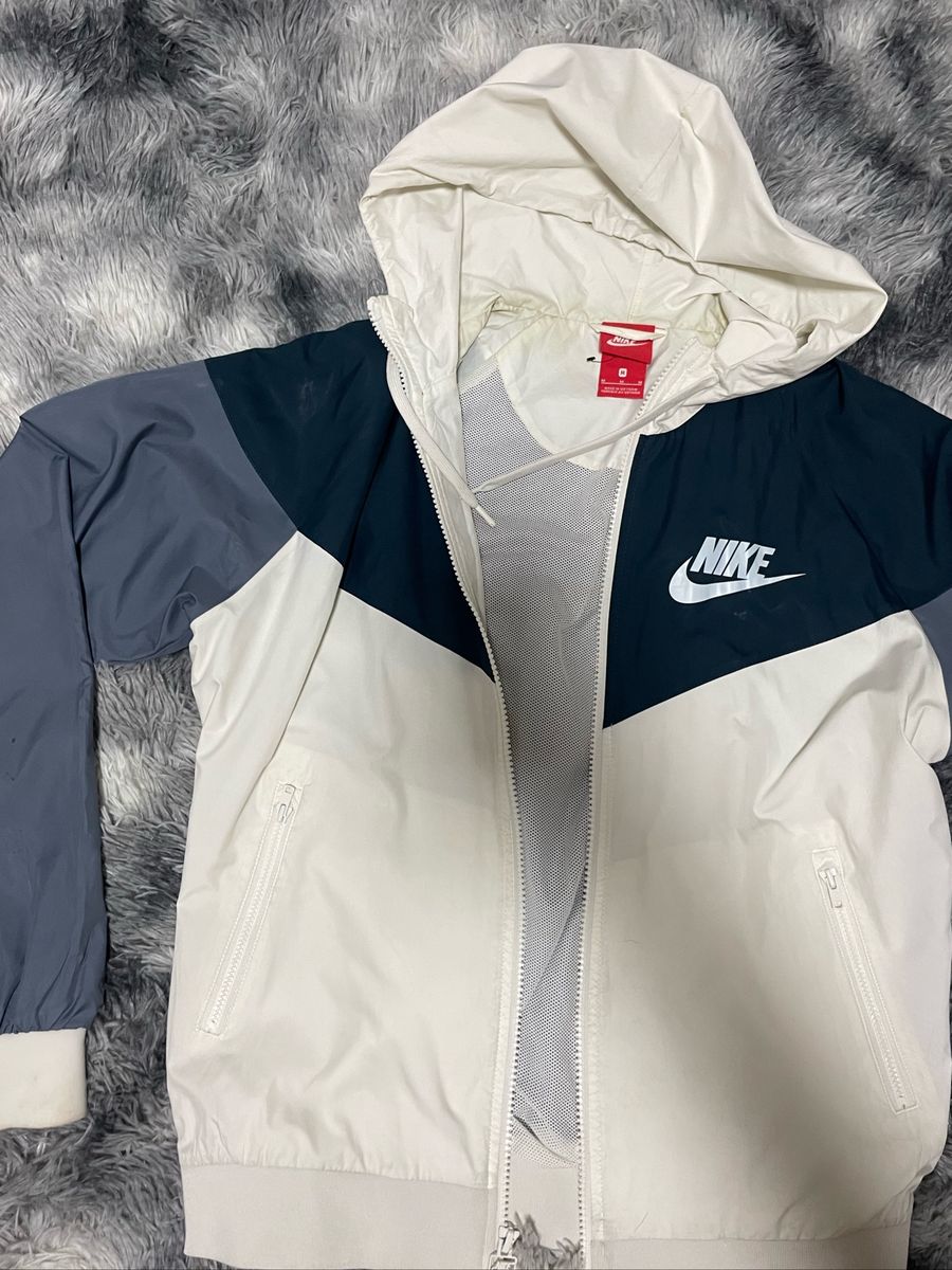 Corta vento nike feminina hot sale branca