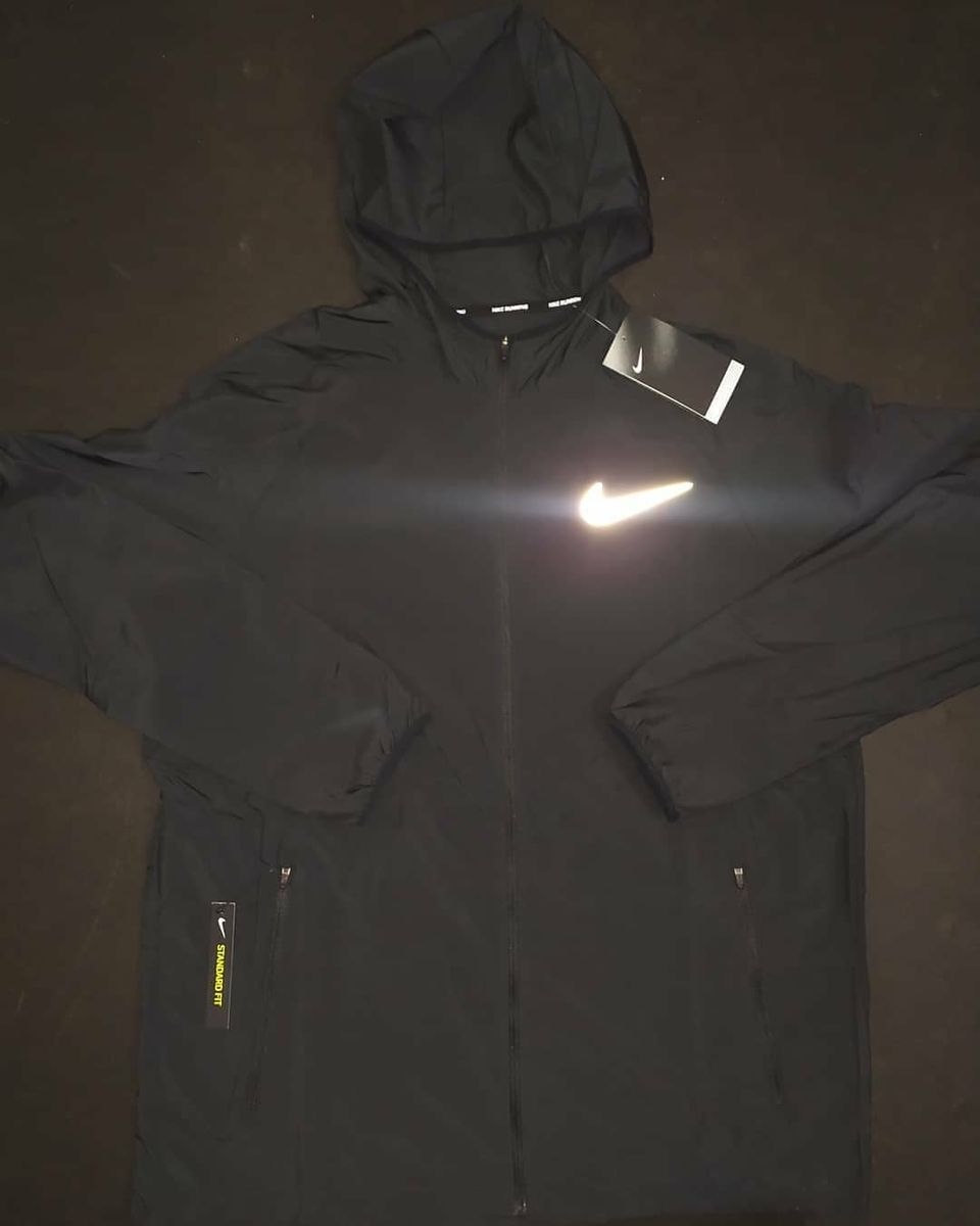 Nike corta vento store refletivo