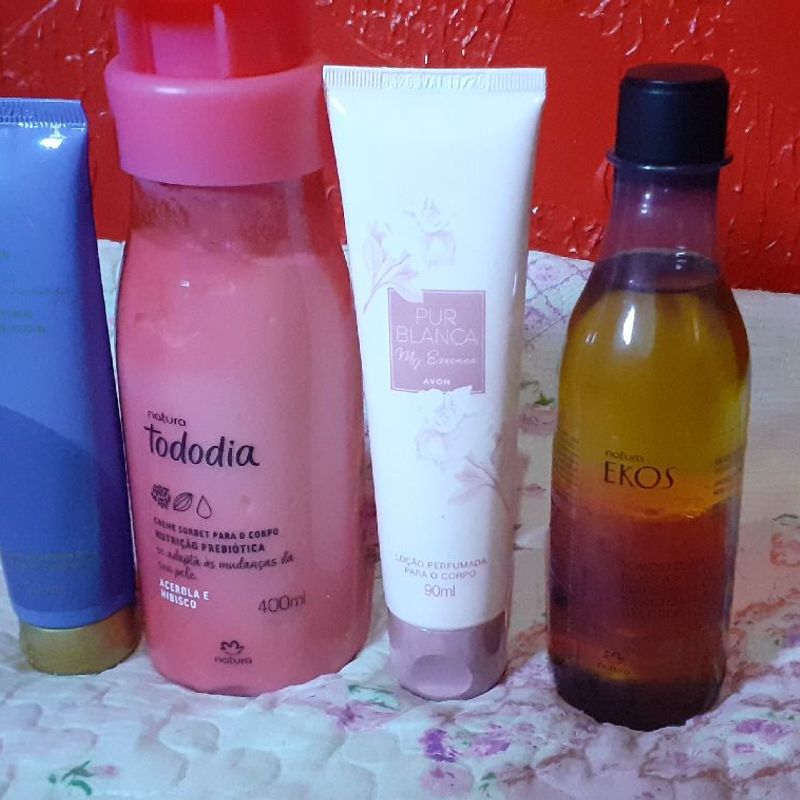 Cosméticos Jequiti e Avon