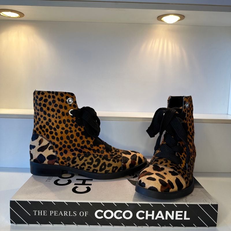 Coturno animal print store schutz