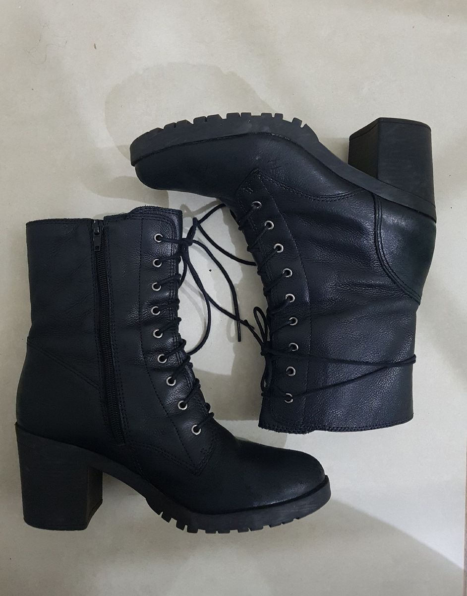 coturno feminino arezzo