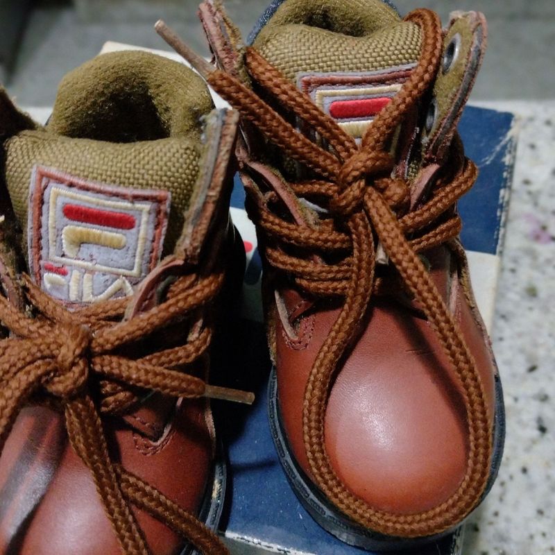 Coturno fila store