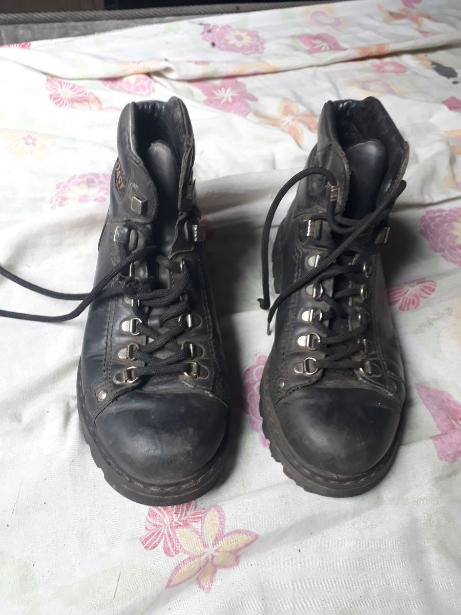 bota cano curto rock