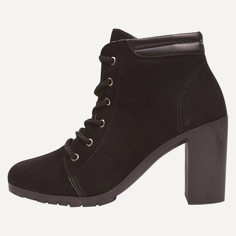 Bota chiquiteira hot sale salto grosso