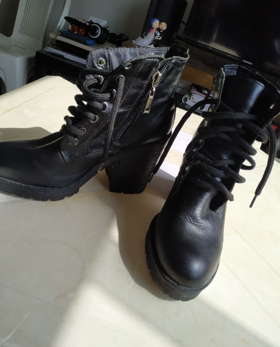 bota coturno feminina constance