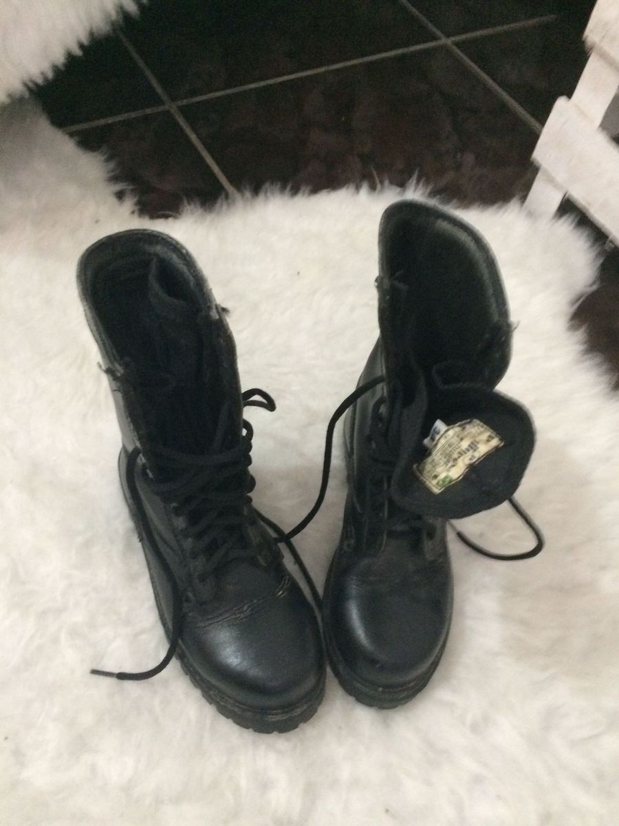 coturno pedigree militar