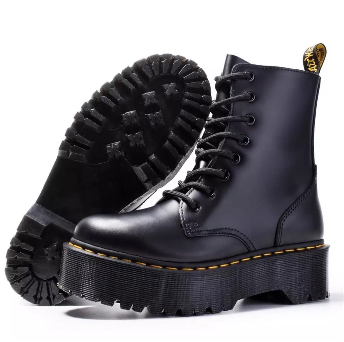 coturno dr martens plataforma