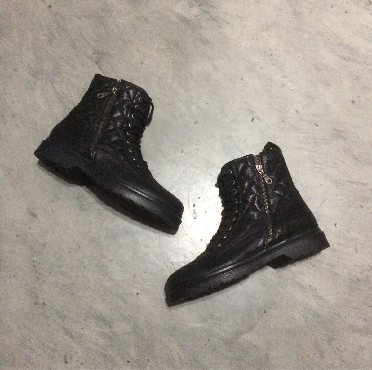 bota dr martens inspired