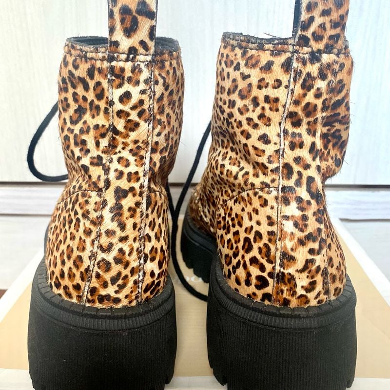 Bota de hot sale onça arezzo