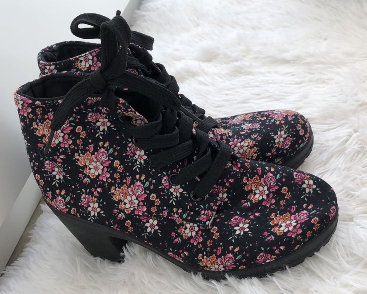 coturno estampado