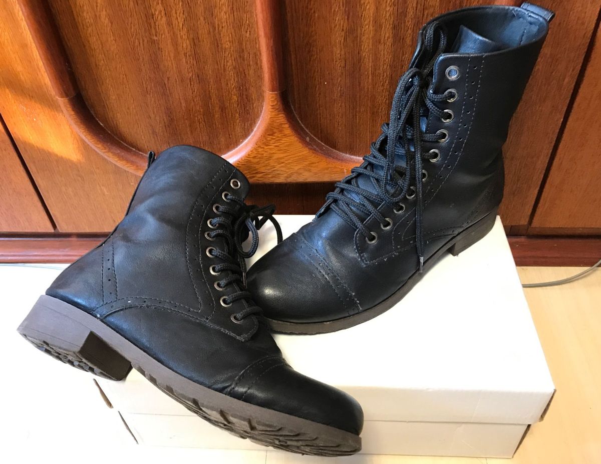 bota coturno verniz salto baixo
