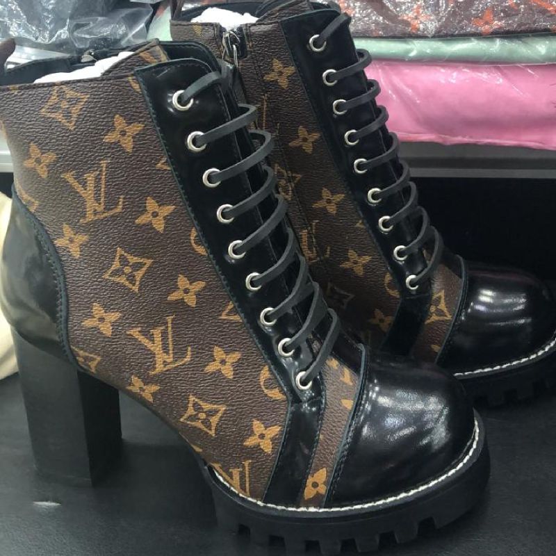 Bota Louis Vuitton Star Trail Original Monograma Feminino