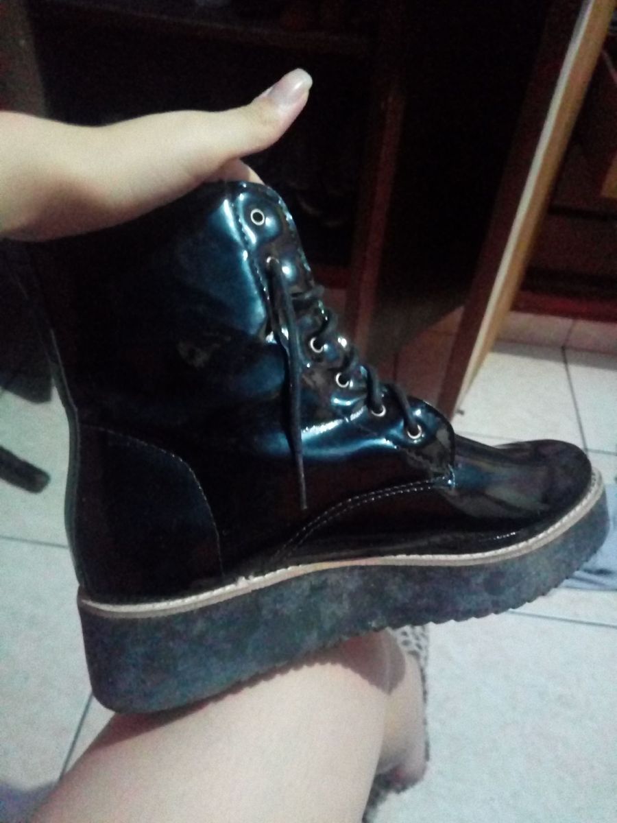bota coturno feminina brilhante