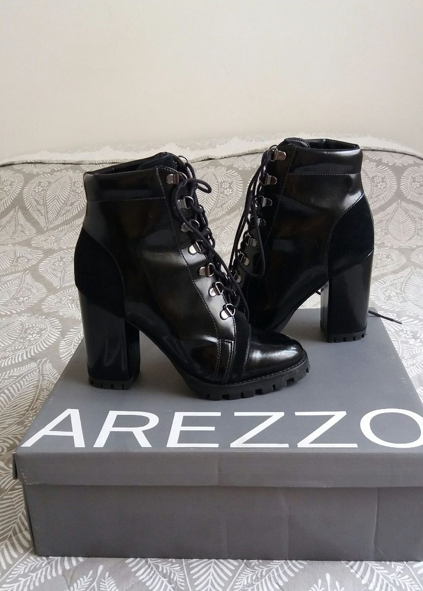 coturno preto feminino arezzo
