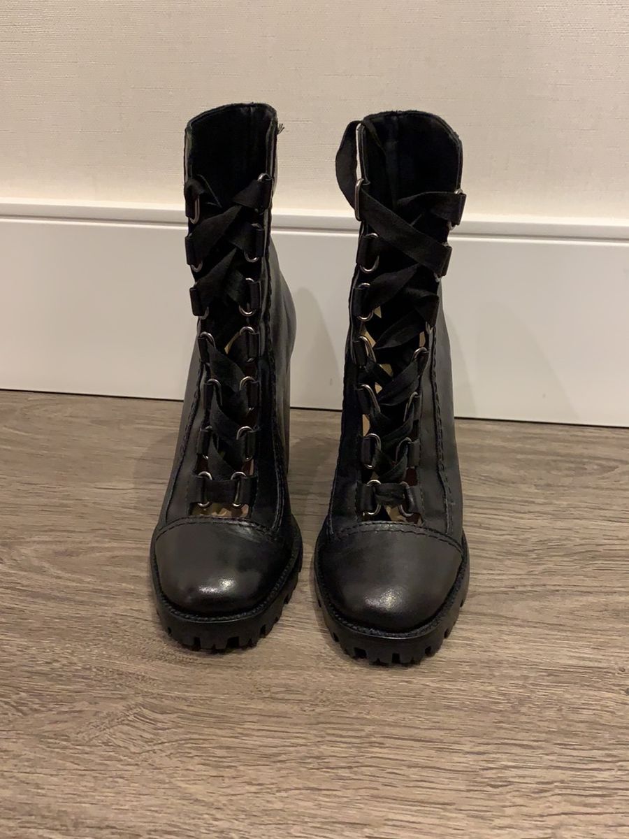 coturno schutz tratorado