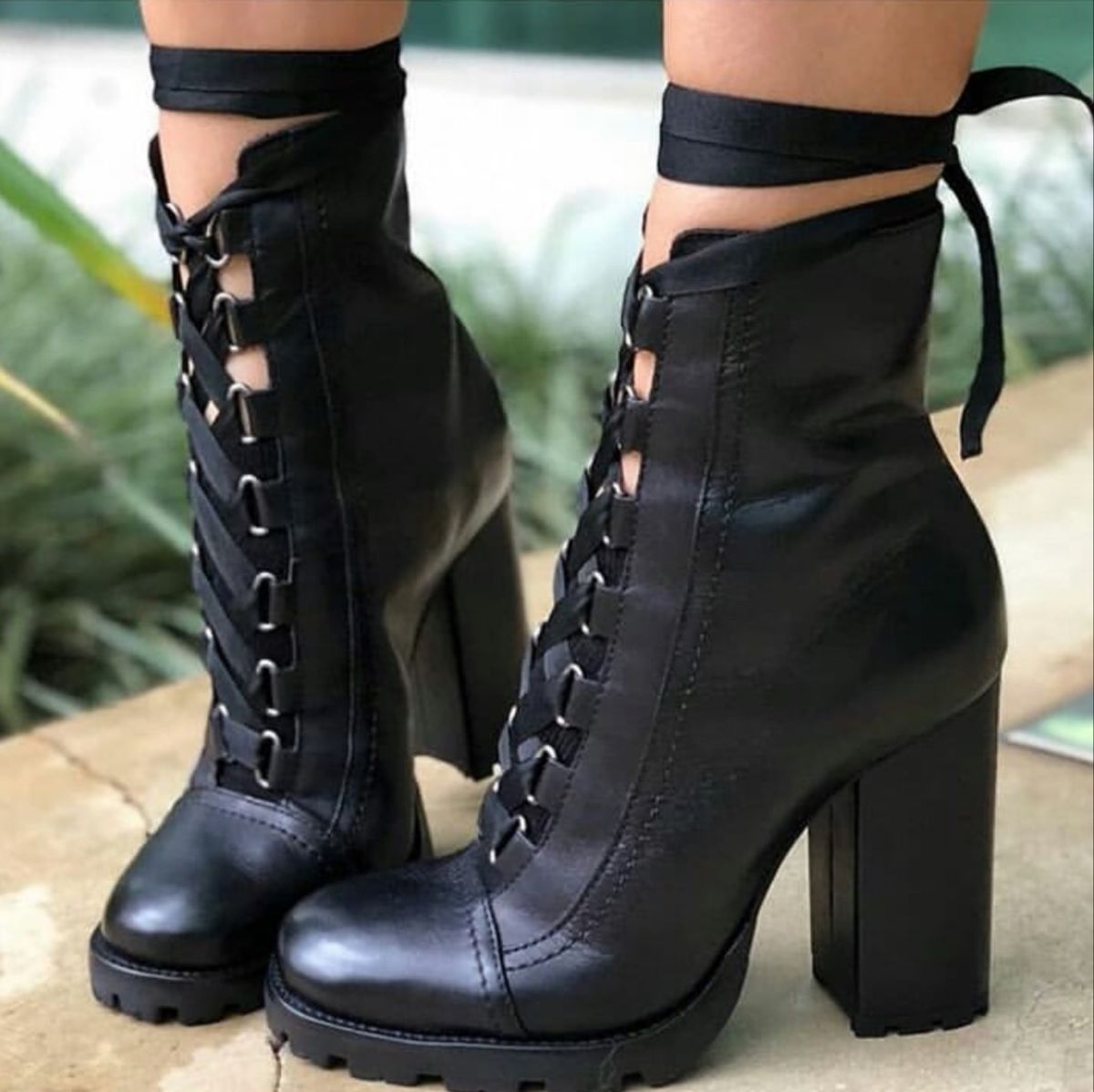 schutz coturno
