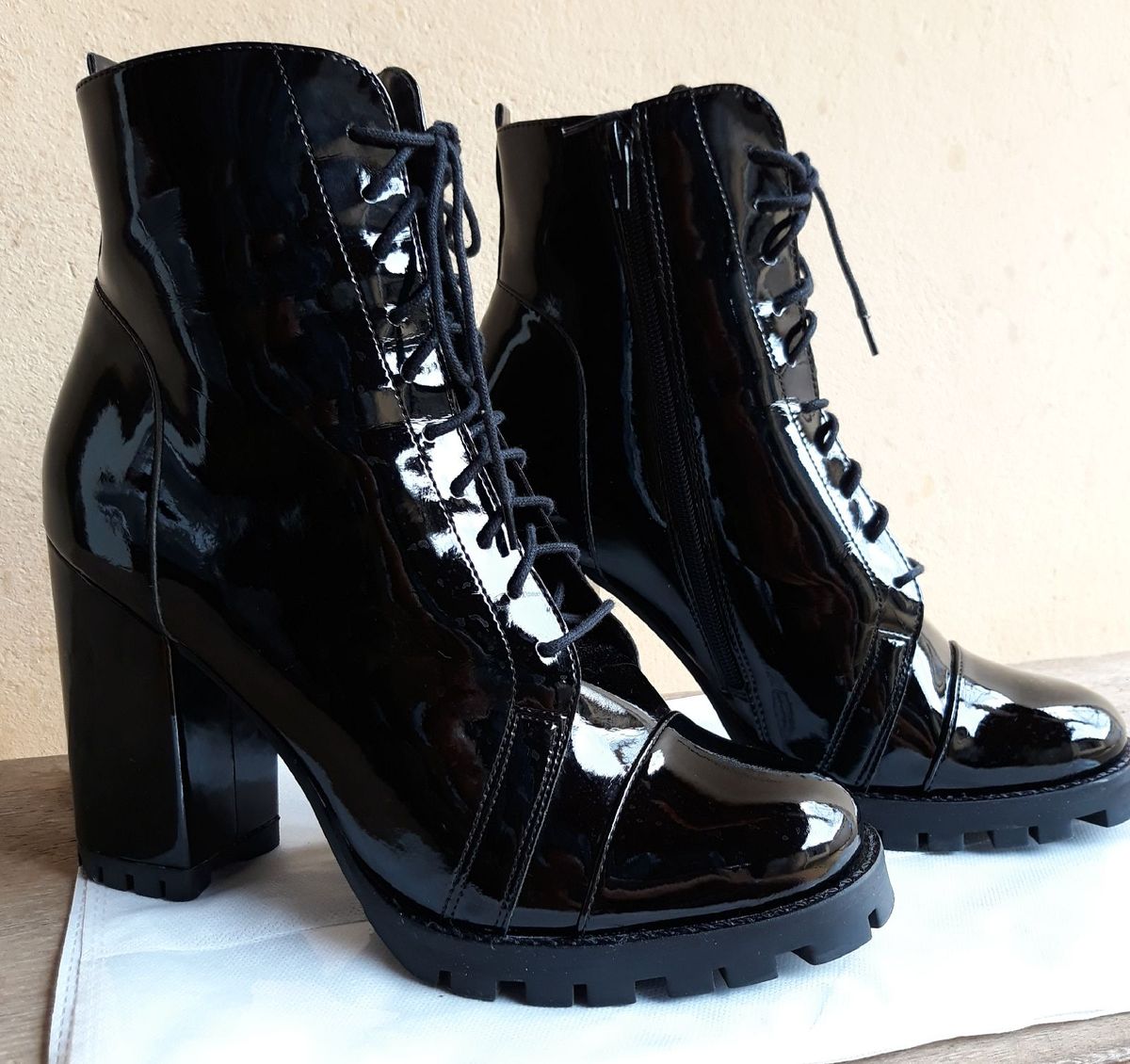 coturno tratorado arezzo