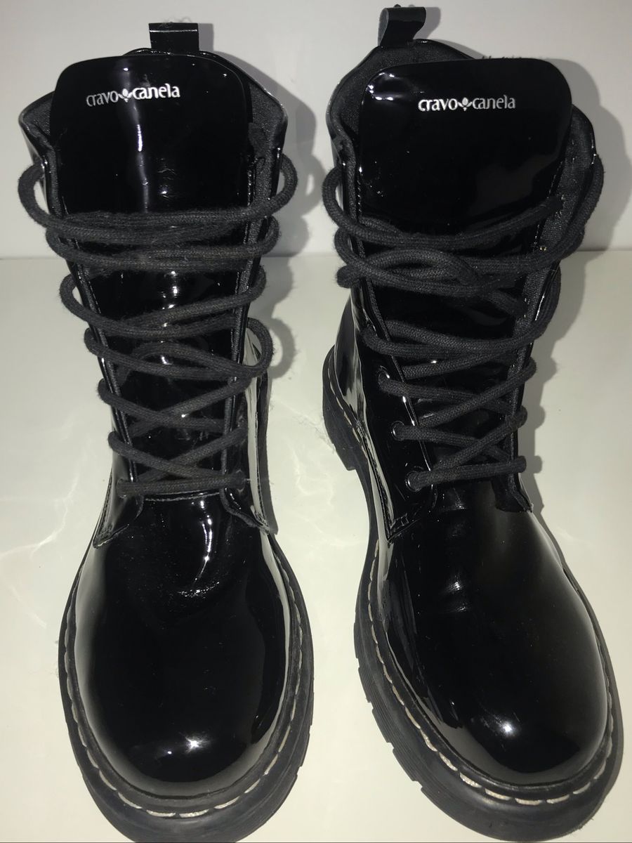 coturno verniz cravo e canela