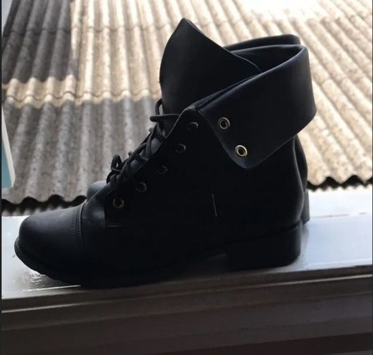 coturno vivaice preto