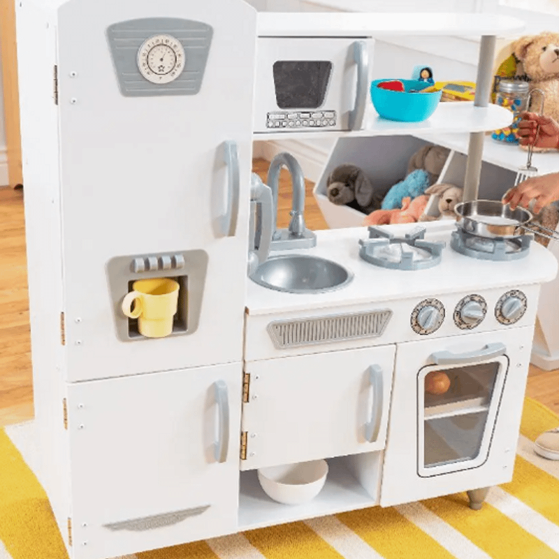 Kidkraft vintage play store kitchen white