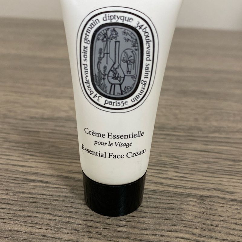 diptyque(ディプティック)エッセンシャルフェイスクリーム　20ml×11 Creme Facial Diptyque Essential 20ml | Diptyque Nunca Usado