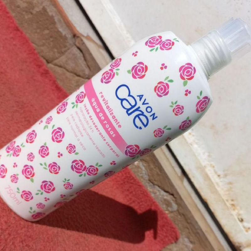 Creme Hidratante Para Mãos Água De Rosas Avon Care 50g