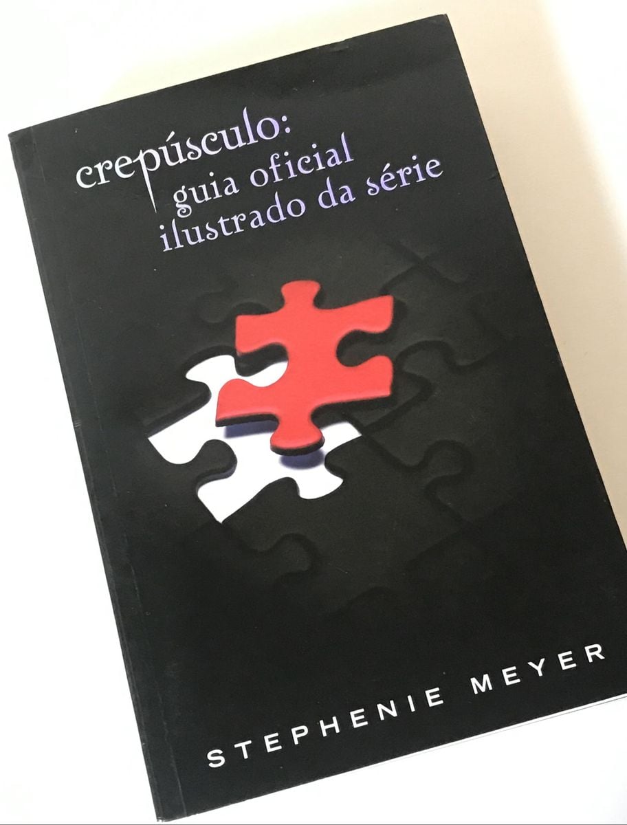 Crepúsculo Guia Ilustrado Oficial da Série | Livro Intrinseca Usado ...