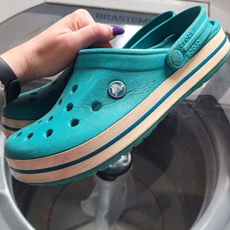 Tiffany discount blue crocs