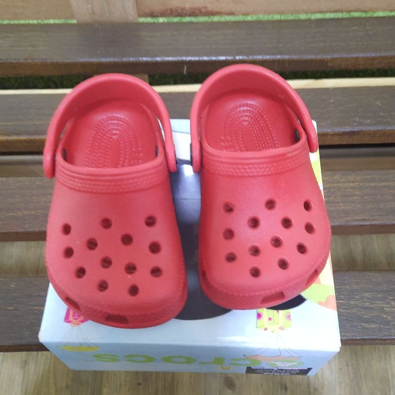 Crocs store bebe 21