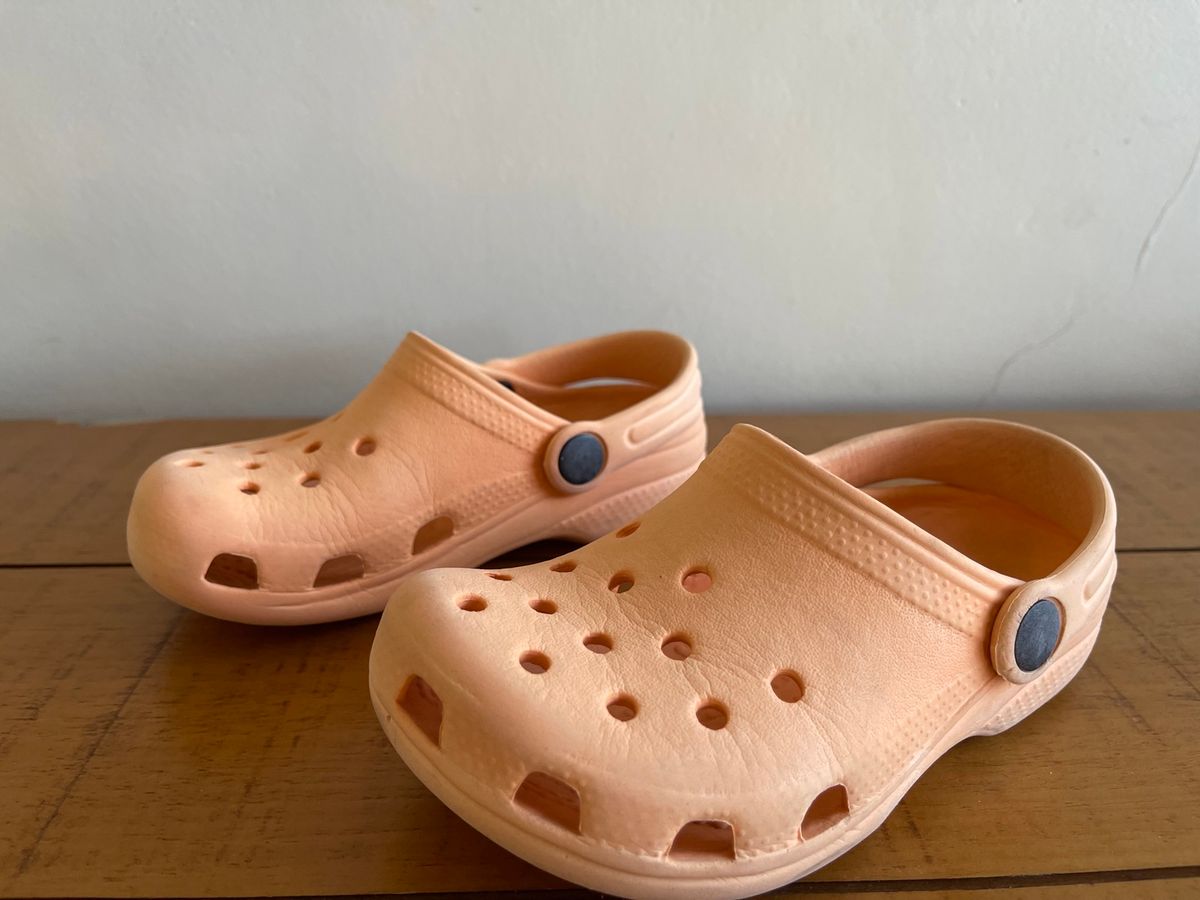 C10 c11 deals crocs