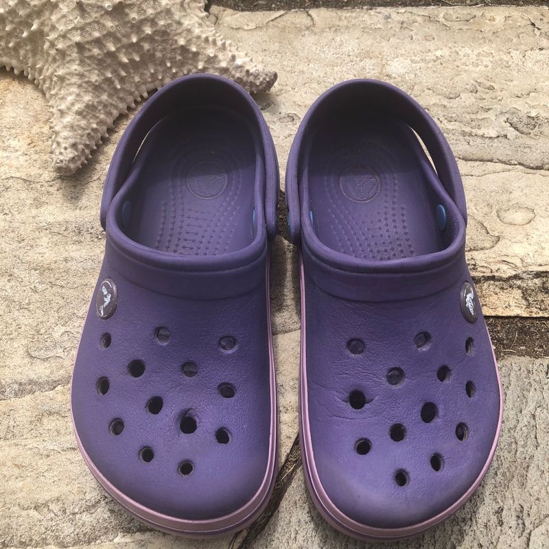 Crocs sales c 10