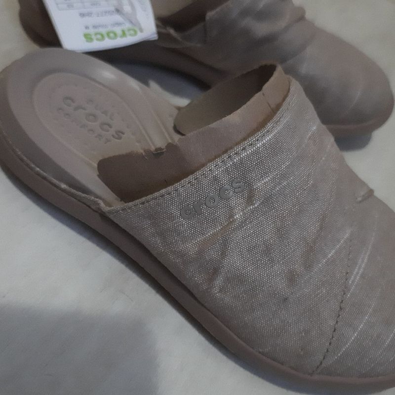 Dual crocs comfort new arrivals