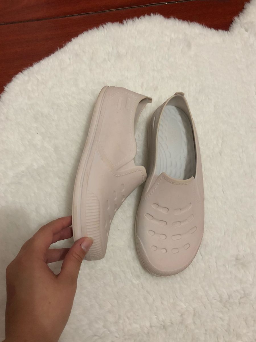 sapatos hospitalares crocs