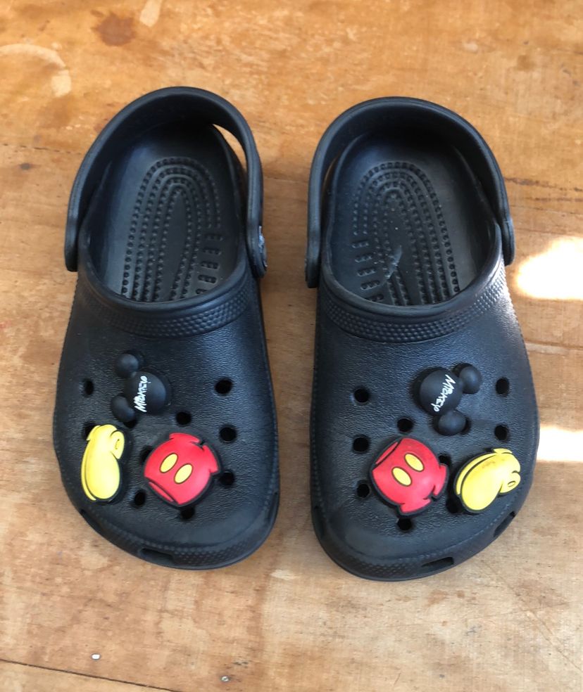 Crocs Infantil Personalizado Mickey Mouse Tam 25/26 Brasil | Calçado  Infantil para Meninos Crocs Usado 75644593 | enjoei