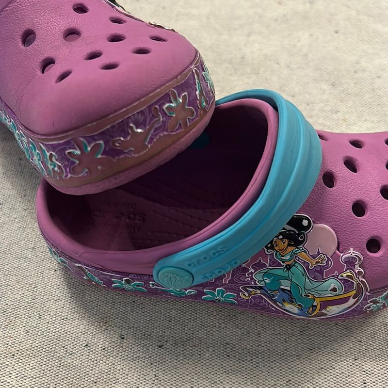 Jasmine crocs discount