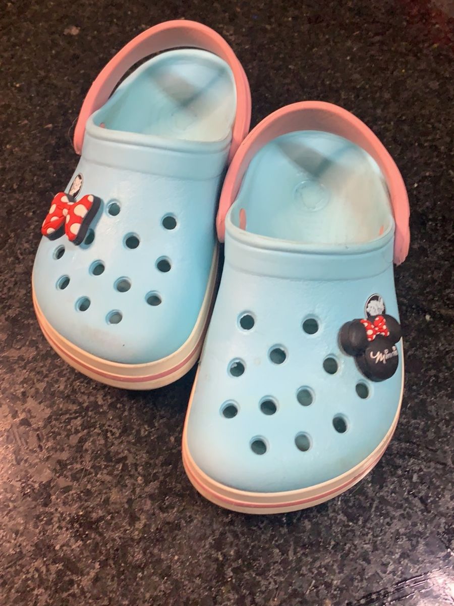 crocs bebe 21
