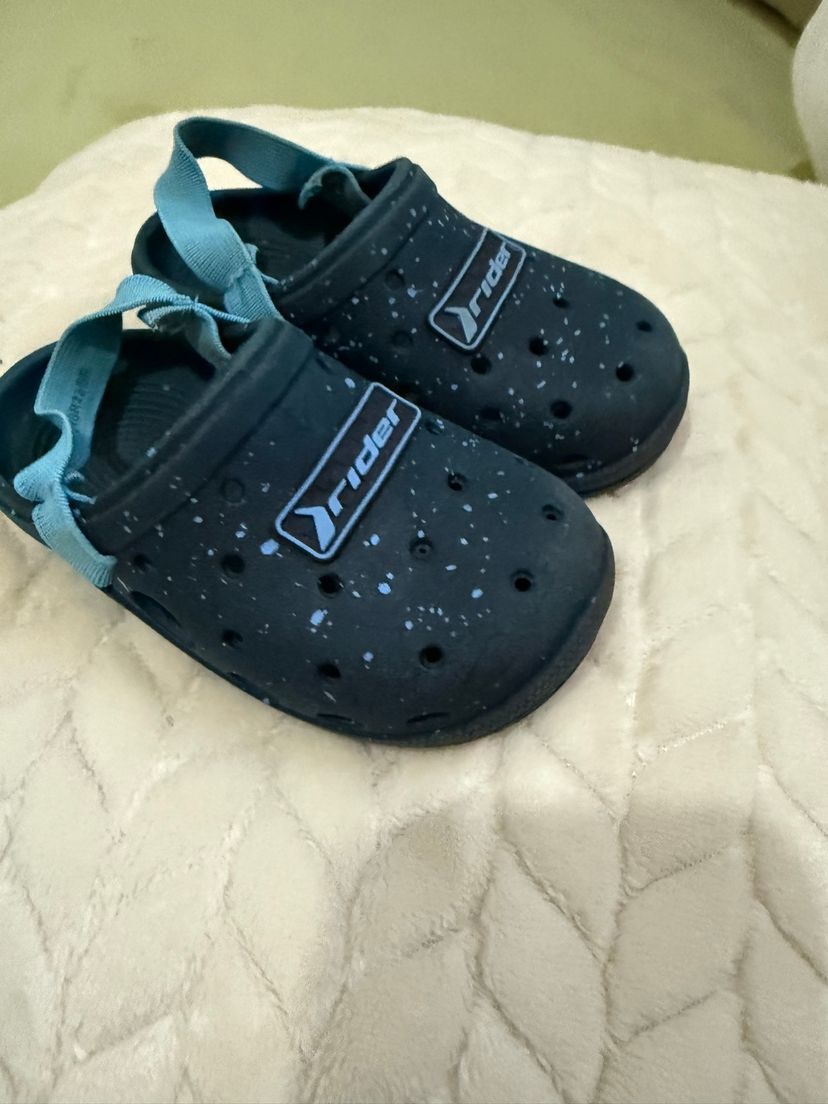 Crocs Rider | Calçado Infantil para Meninos Rider Usado 125948118 | enjoei