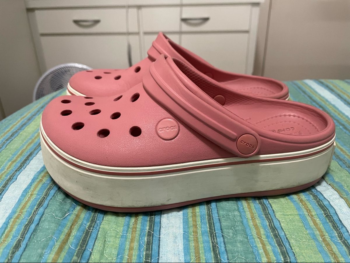 Crocs Rosa Plataforma Tamanho 35/36 | Sapato Feminino Crocs Usado 82013801  | enjoei