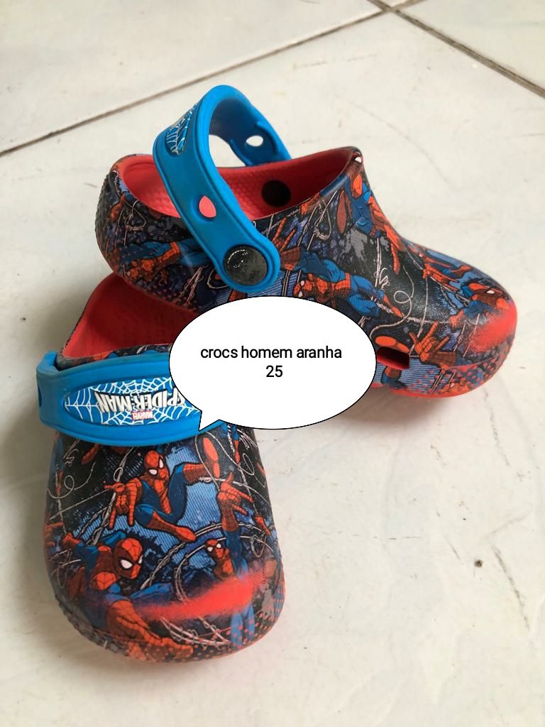 Crocs Usada Superman Original | Calçado Infantil para Meninos Crocs Usado  84171839 | enjoei