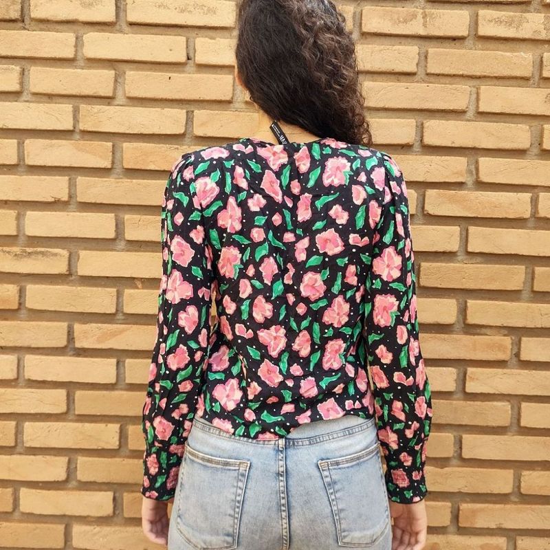 Top cropped estampado discount zara