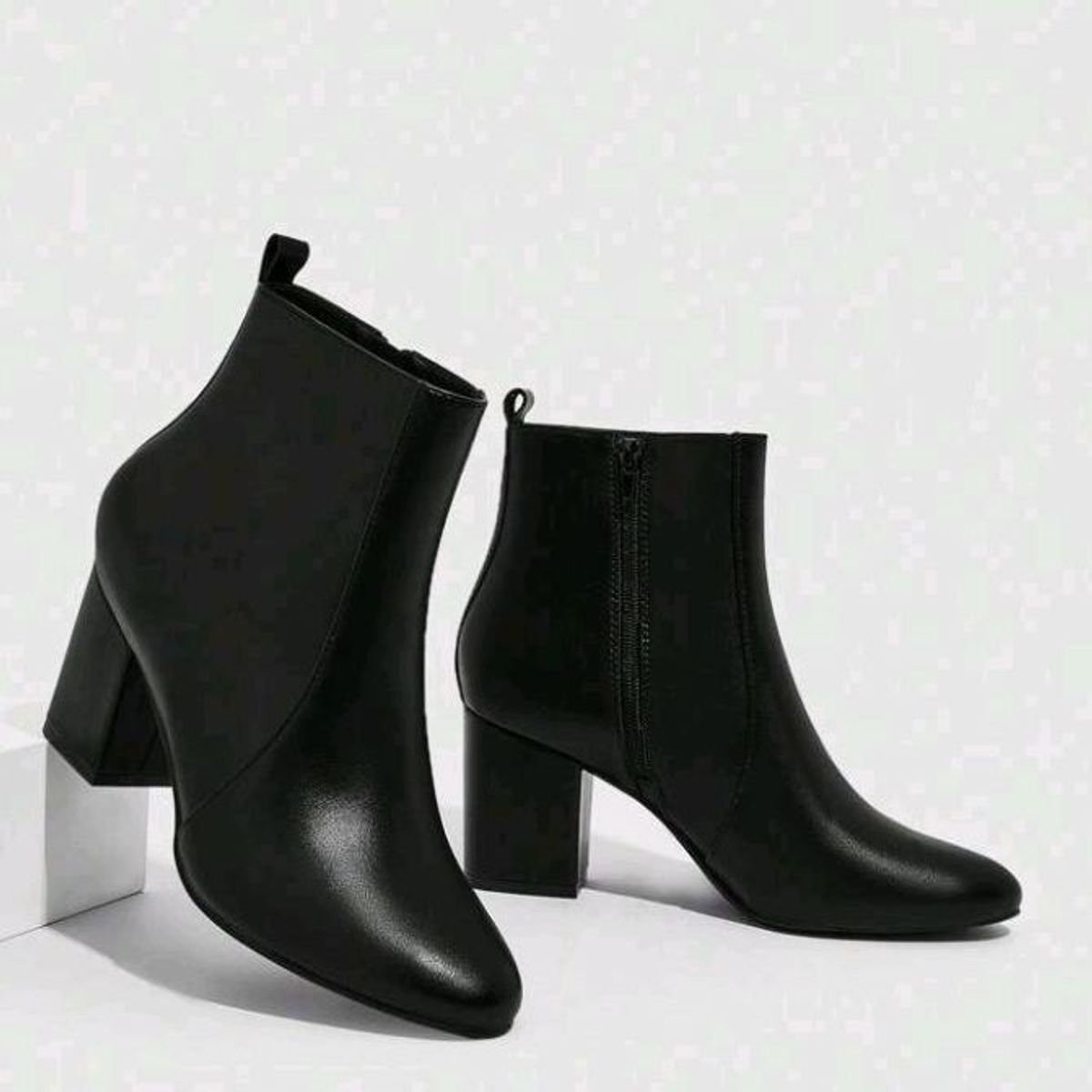 Botas curtas hot sale pretas