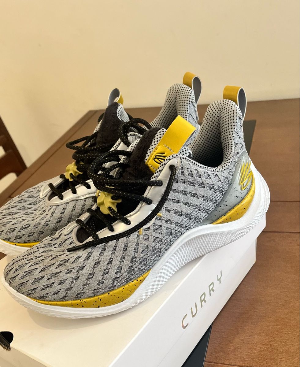 Curry 10 - Young Wolf - Novíssimo | Under Armour Usado 108995567