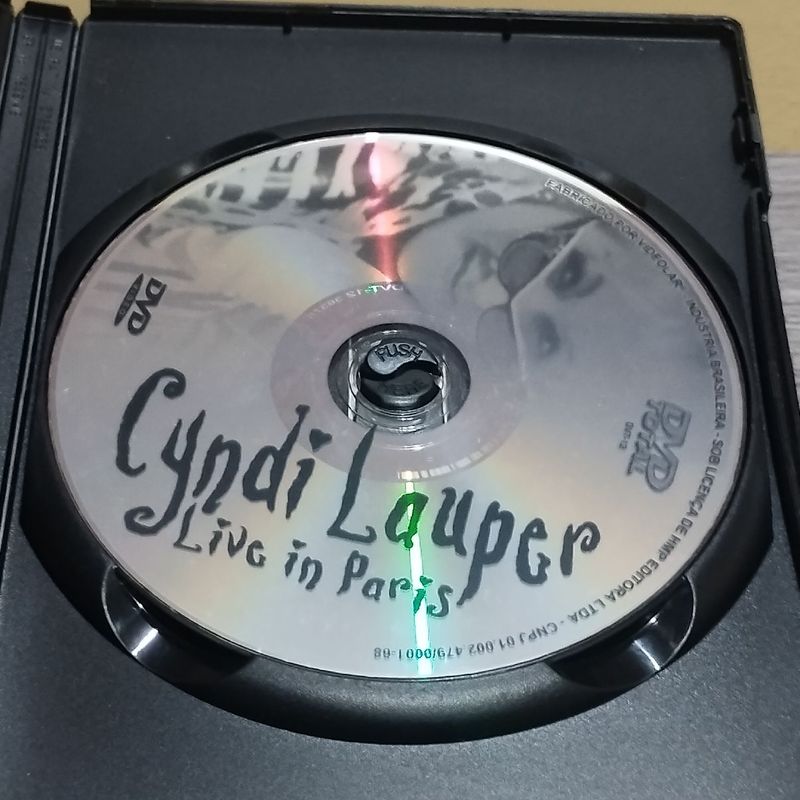 Cyndi Lauper - Live In Paris | Dvd Vídeo Usado 92468818 | enjoei