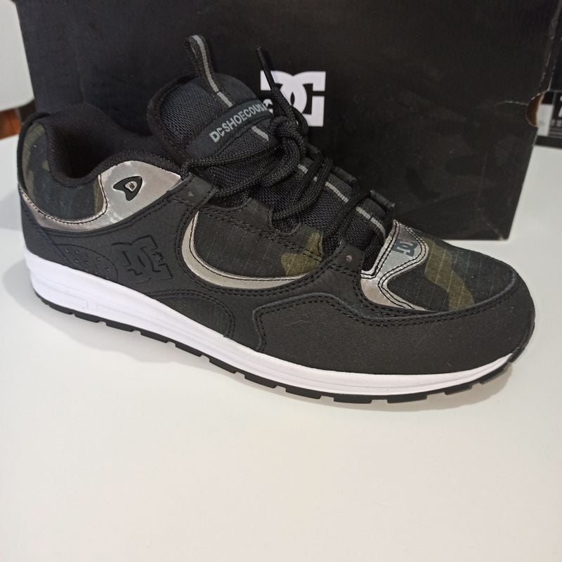 Black camo 2024 nike shoes